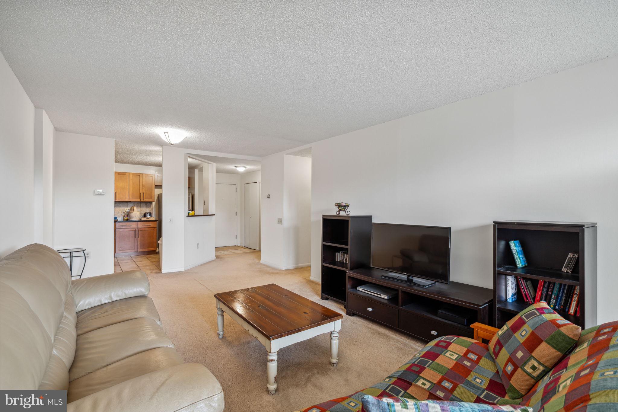 241 S 6th St #410e