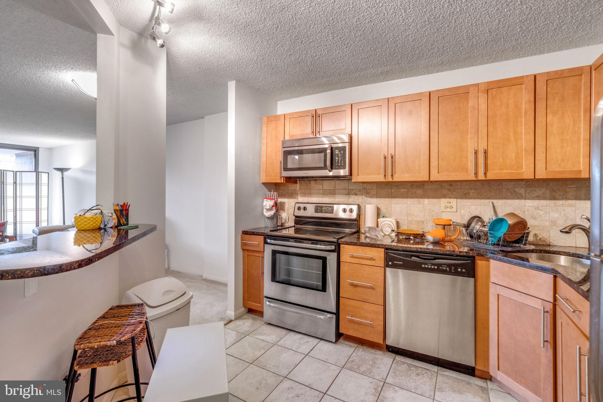 241 S 6th St #410e