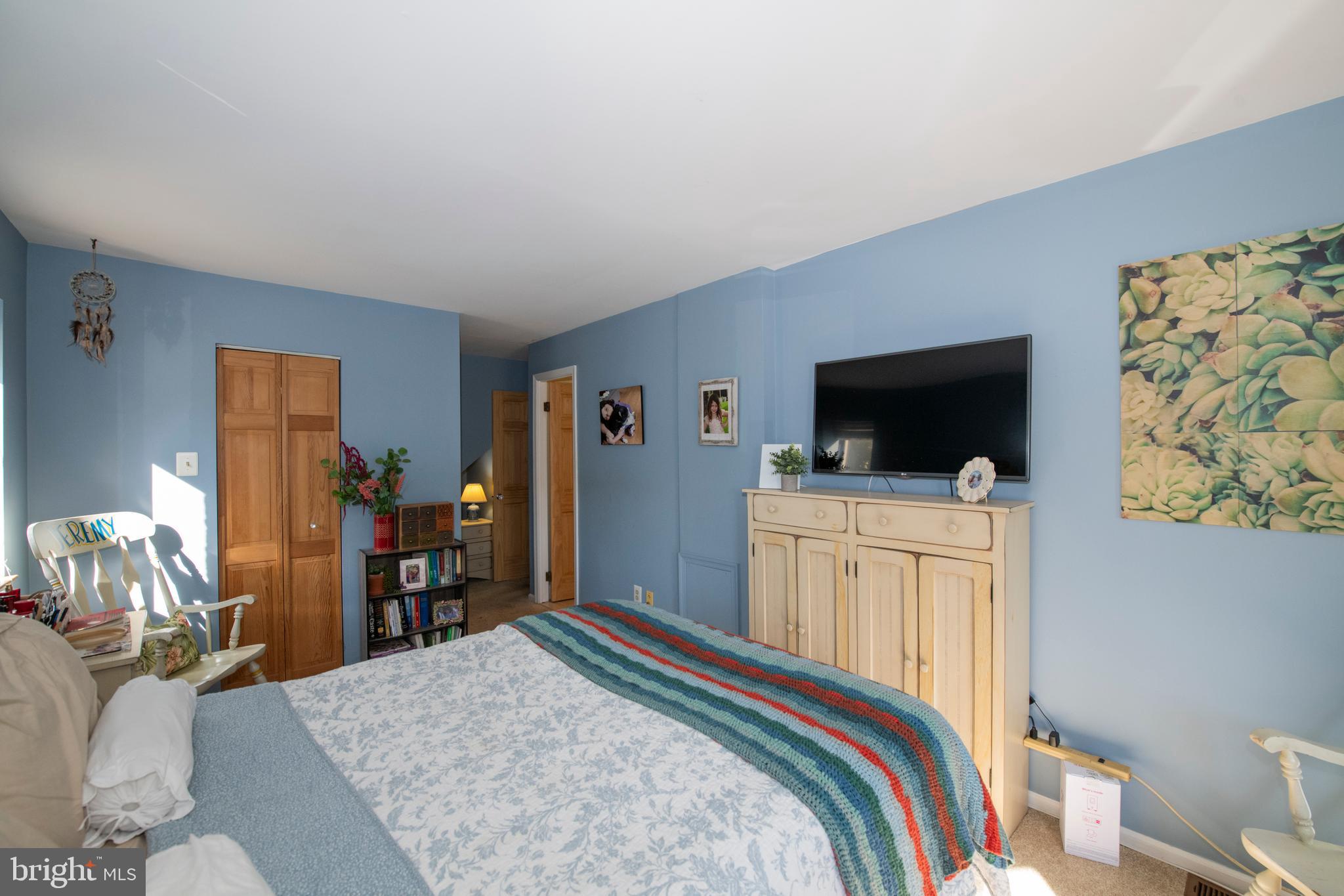 8 Rex Ave #3