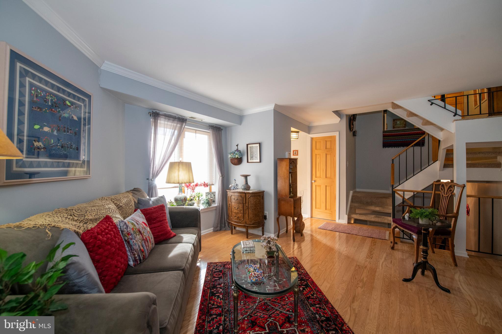 8 Rex Ave #3