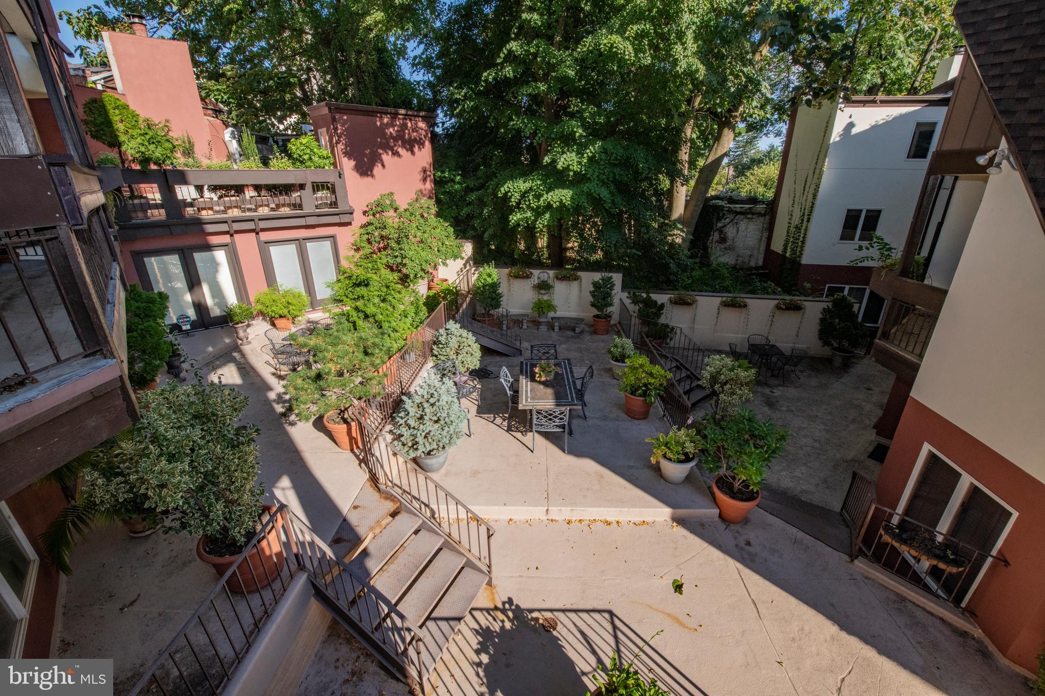8 Rex Ave #3