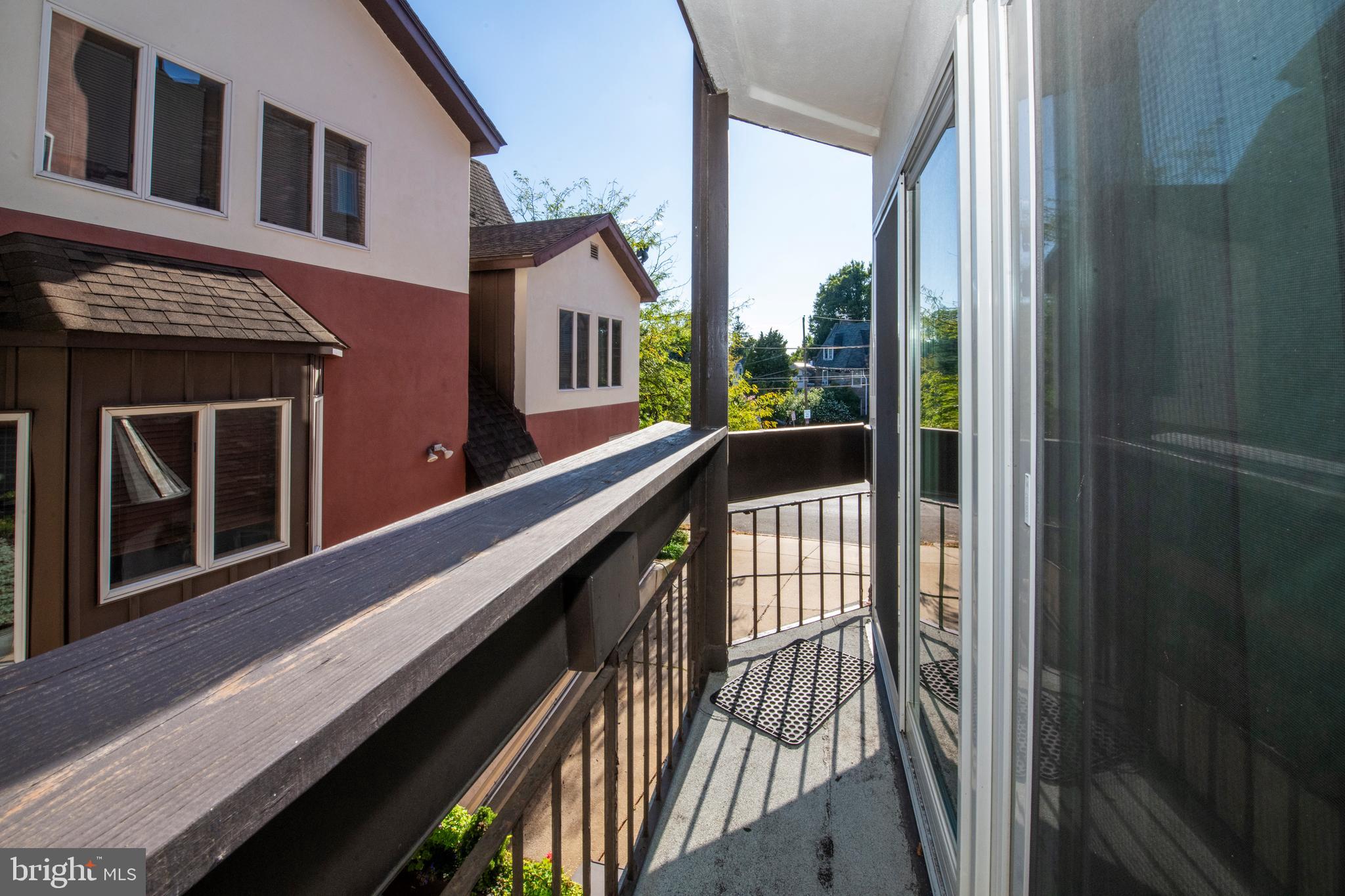 8 Rex Ave #3