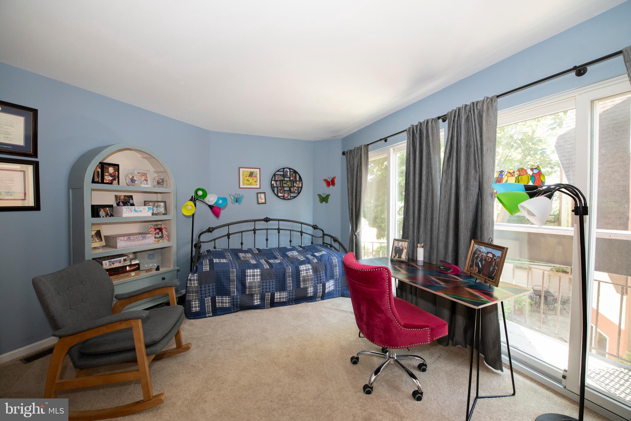 8 Rex Ave #3