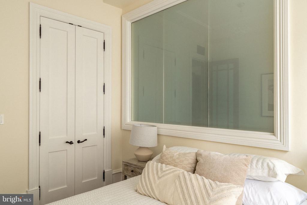 1830 Rittenhouse Sq #11c