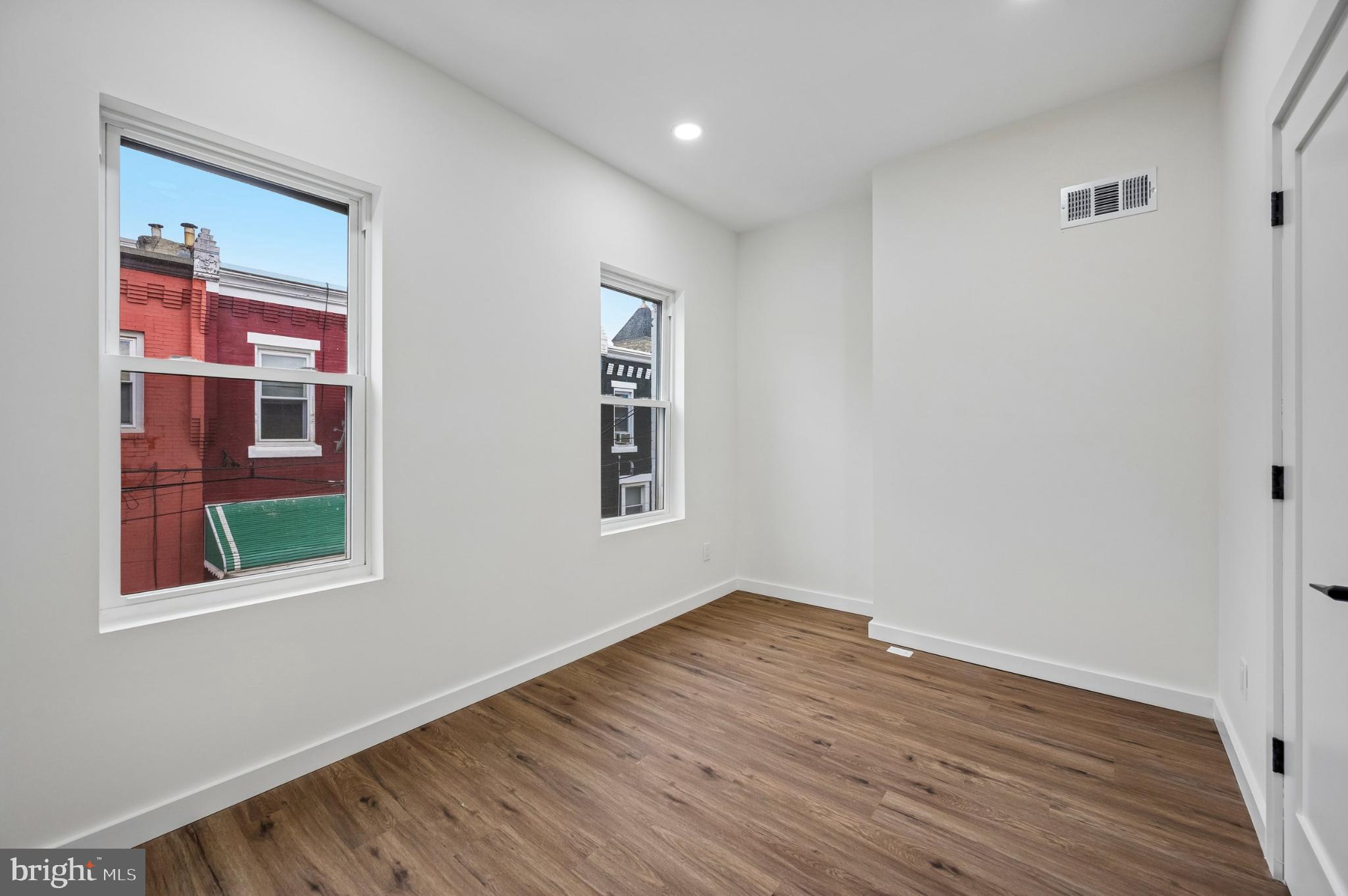 1702 N STILLMAN STREET