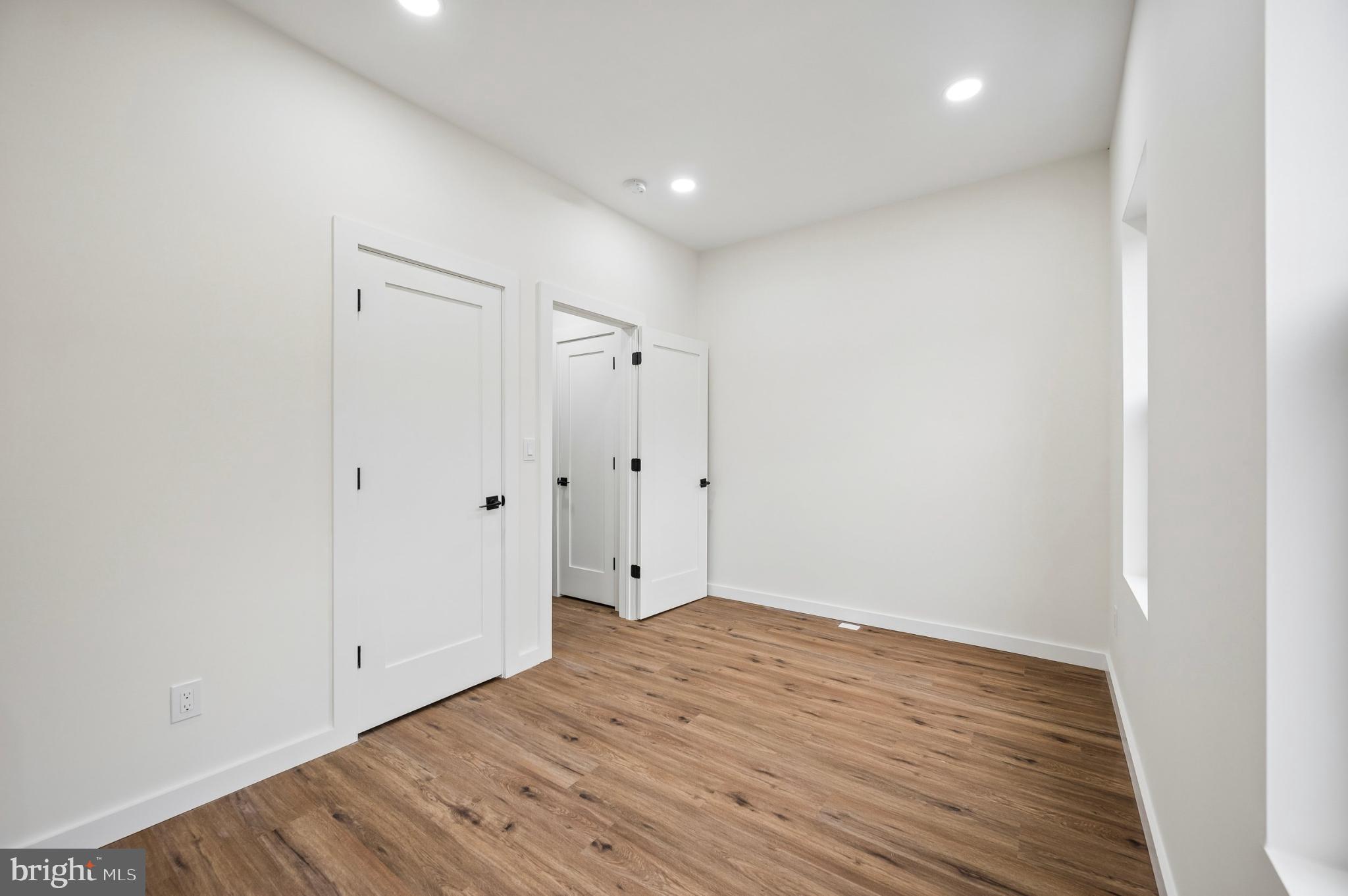 1702 N STILLMAN STREET