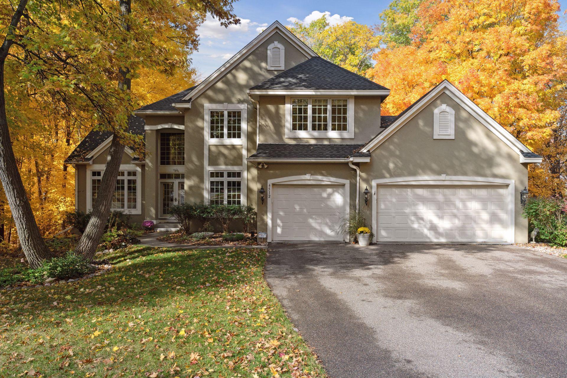 4512 Medina Lake Drive