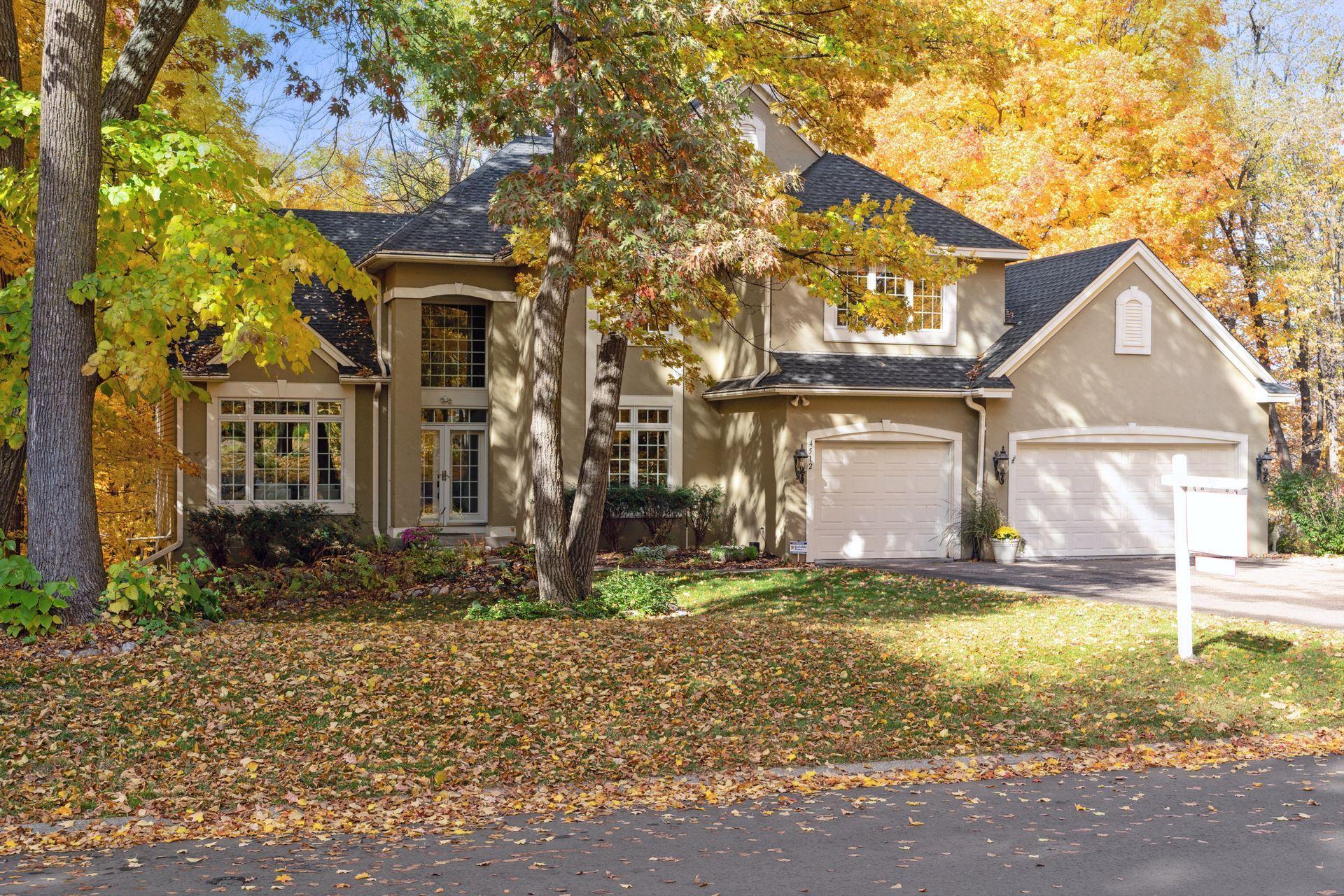 4512 Medina Lake Drive