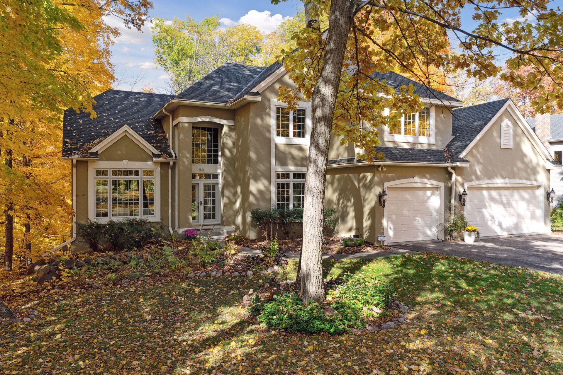 4512 Medina Lake Drive