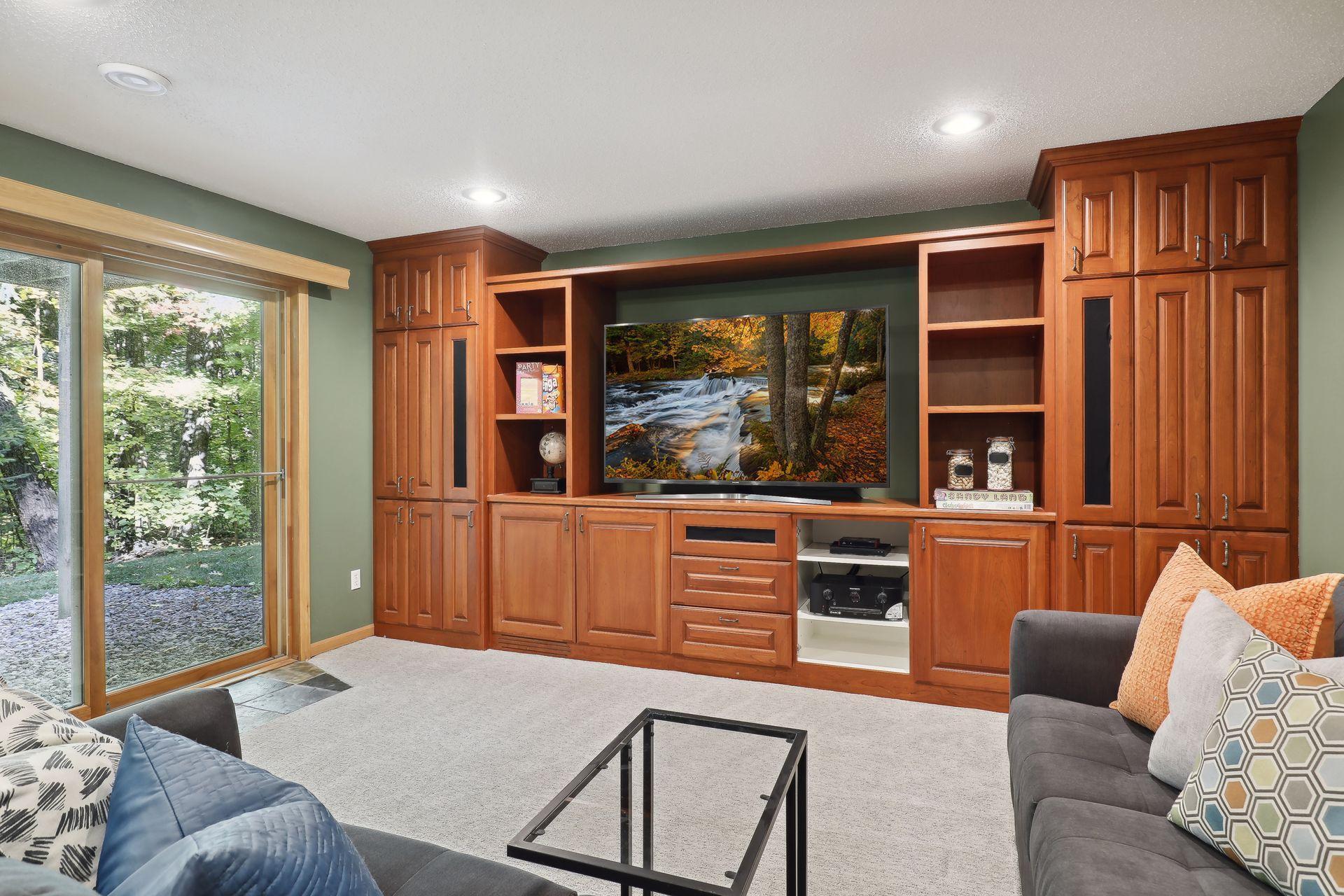 4512 Medina Lake Drive