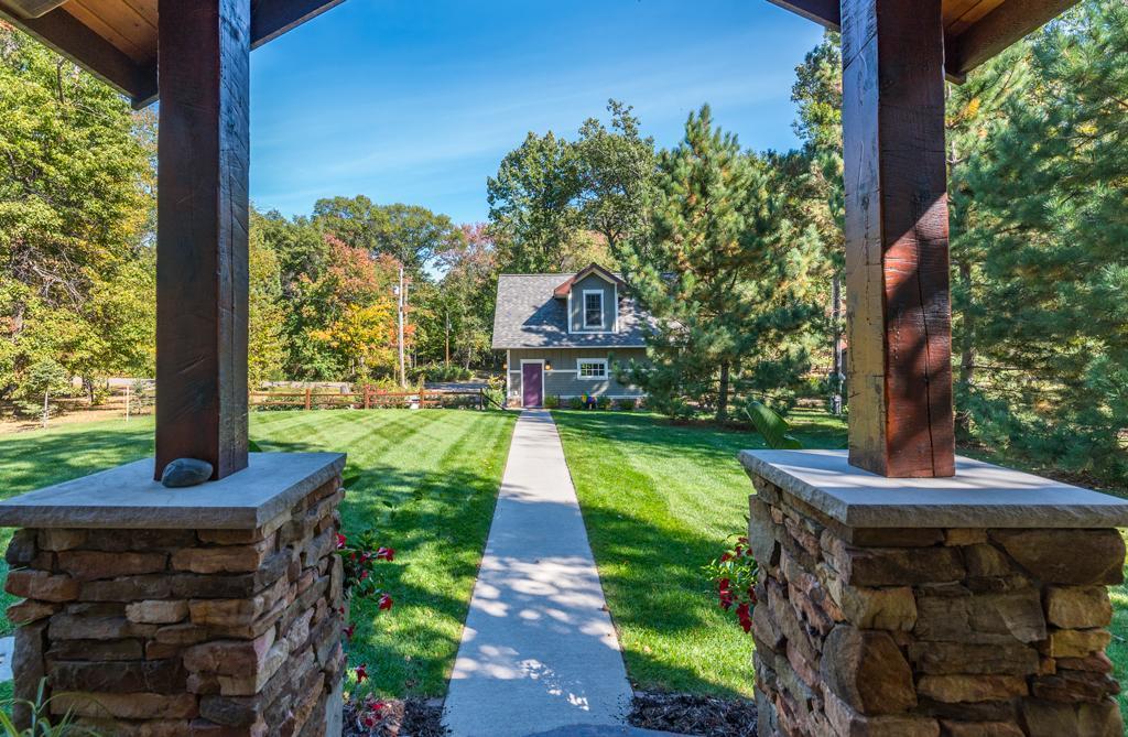 8267 Gladstone Lake Road