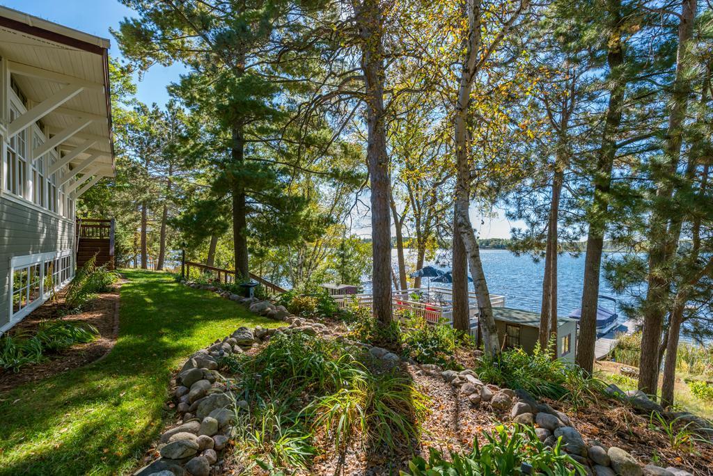 8267 Gladstone Lake Road