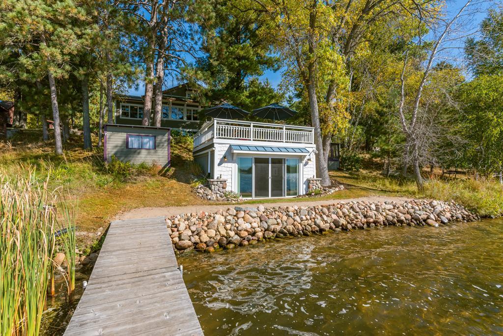 8267 Gladstone Lake Road