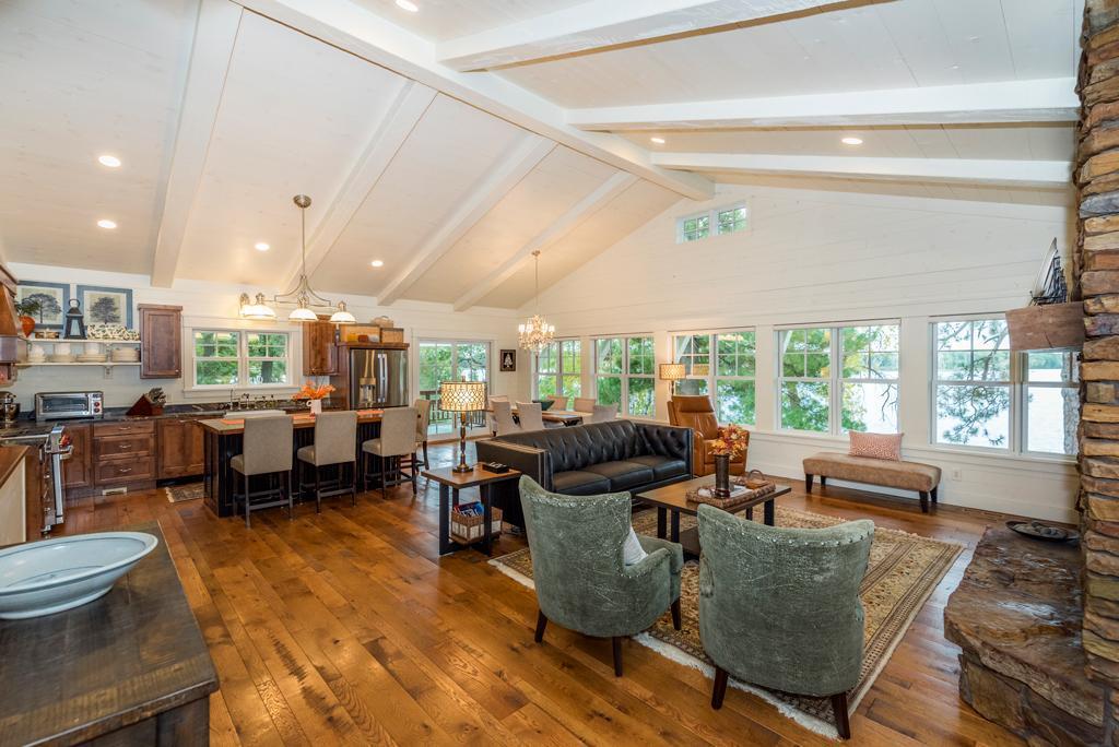 8267 Gladstone Lake Road