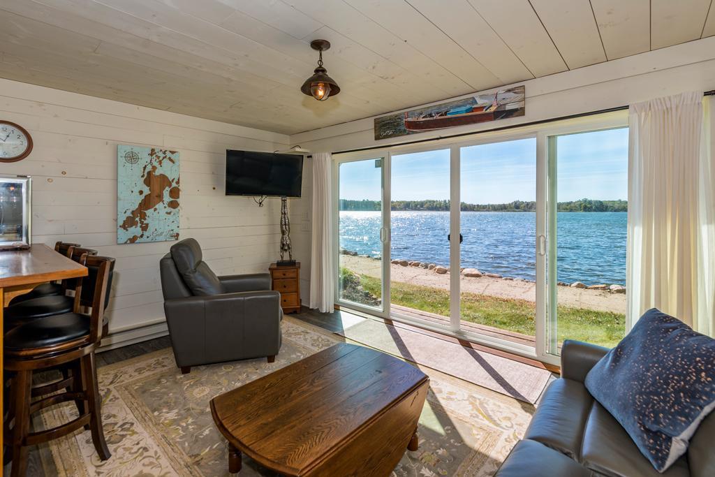 8267 Gladstone Lake Road