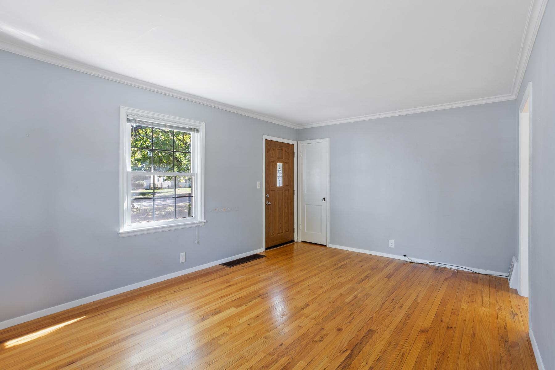 2700 Georgia Avenue S