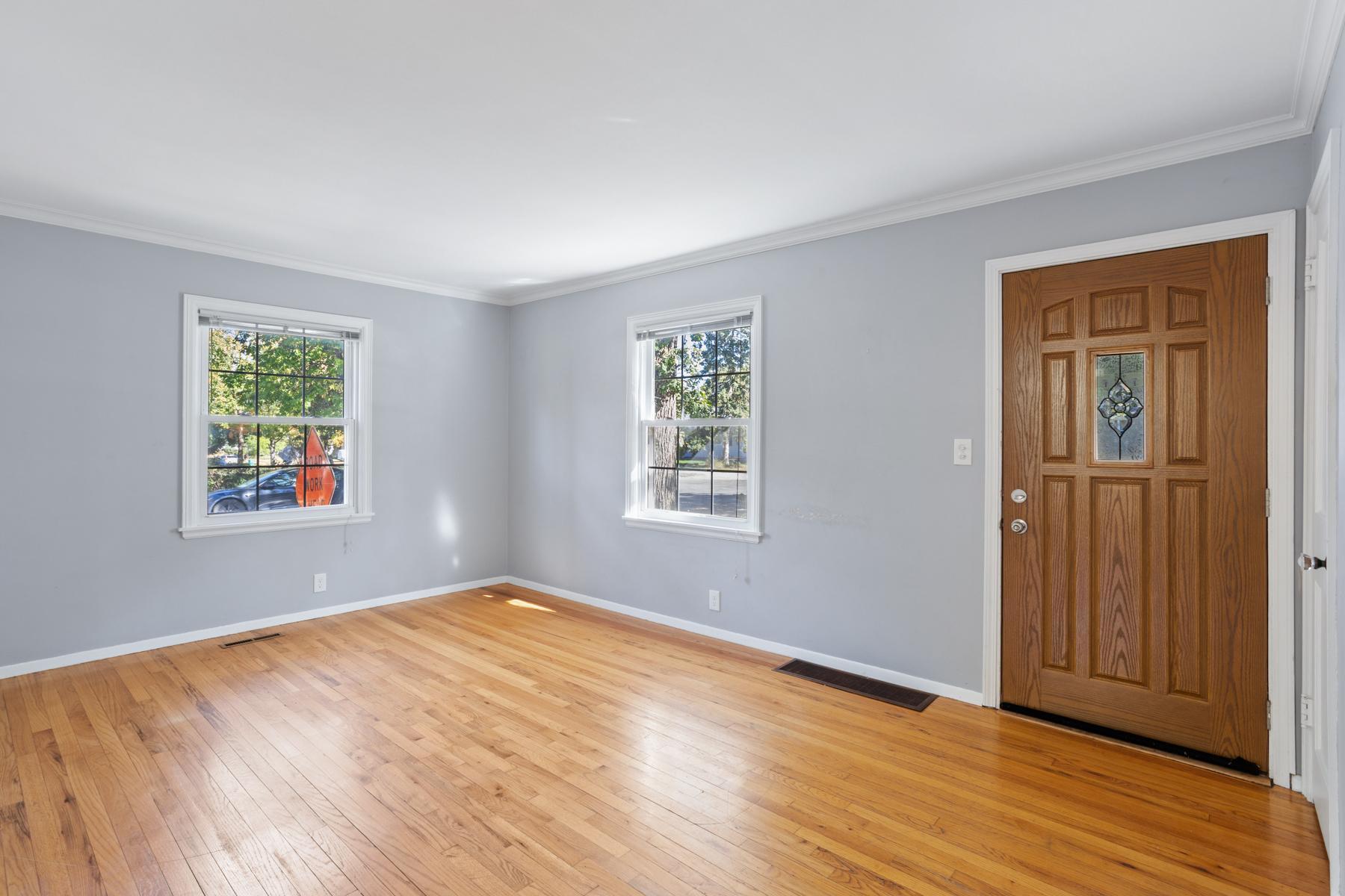 2700 Georgia Avenue S