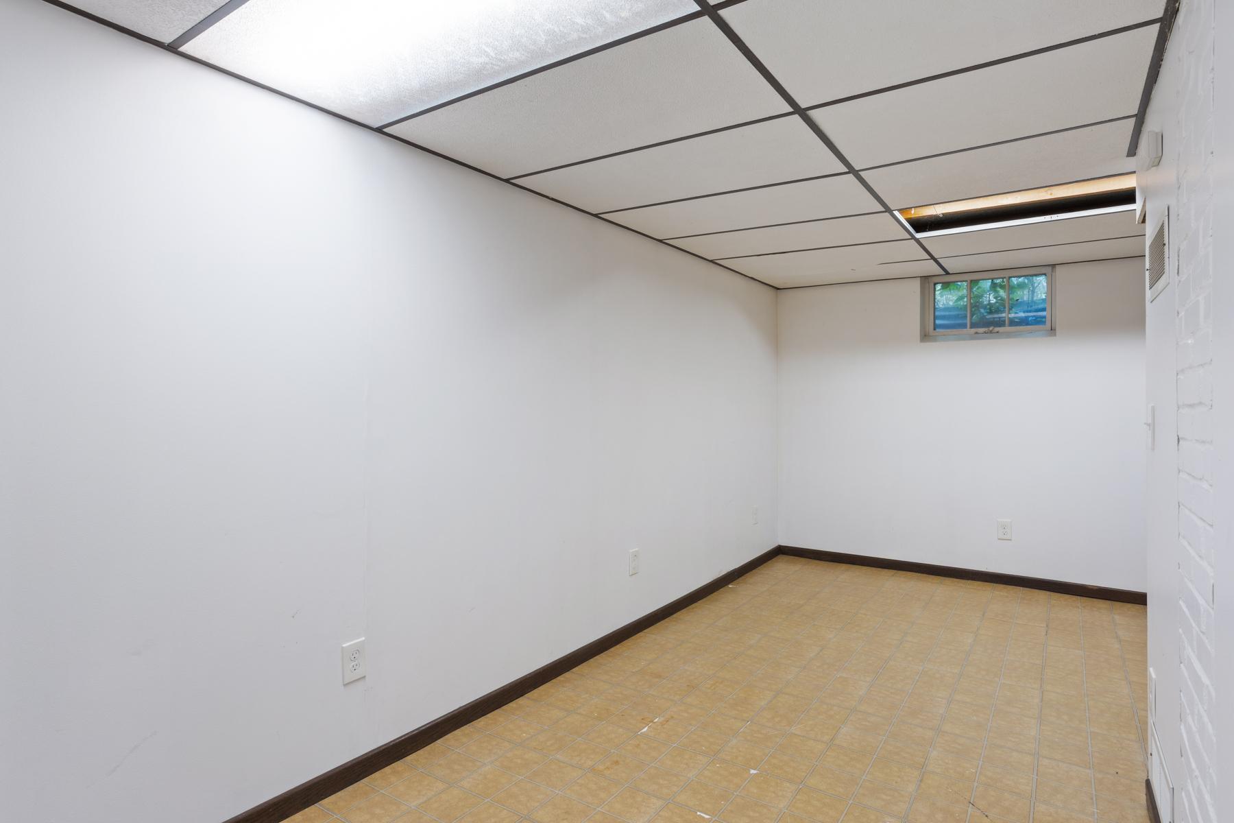 2700 Georgia Avenue S