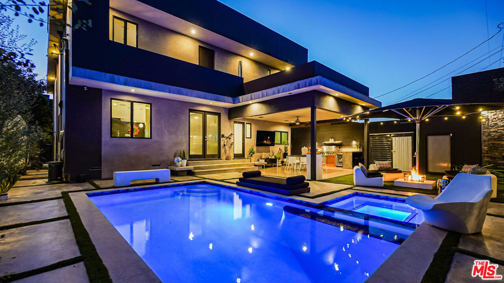 2012 S Curson Avenue Los Angeles CA