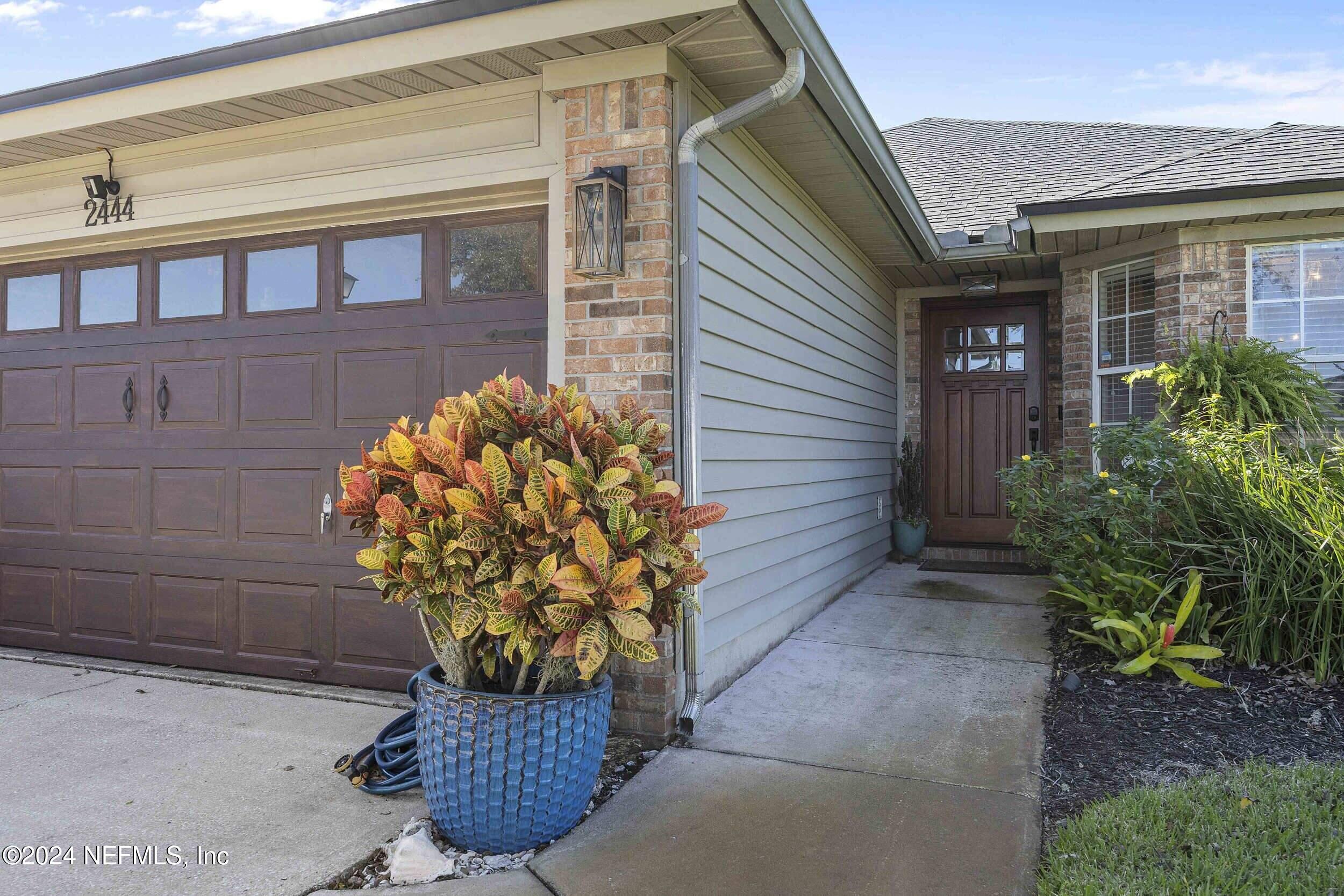 2444 TWIN SPRINGS Drive