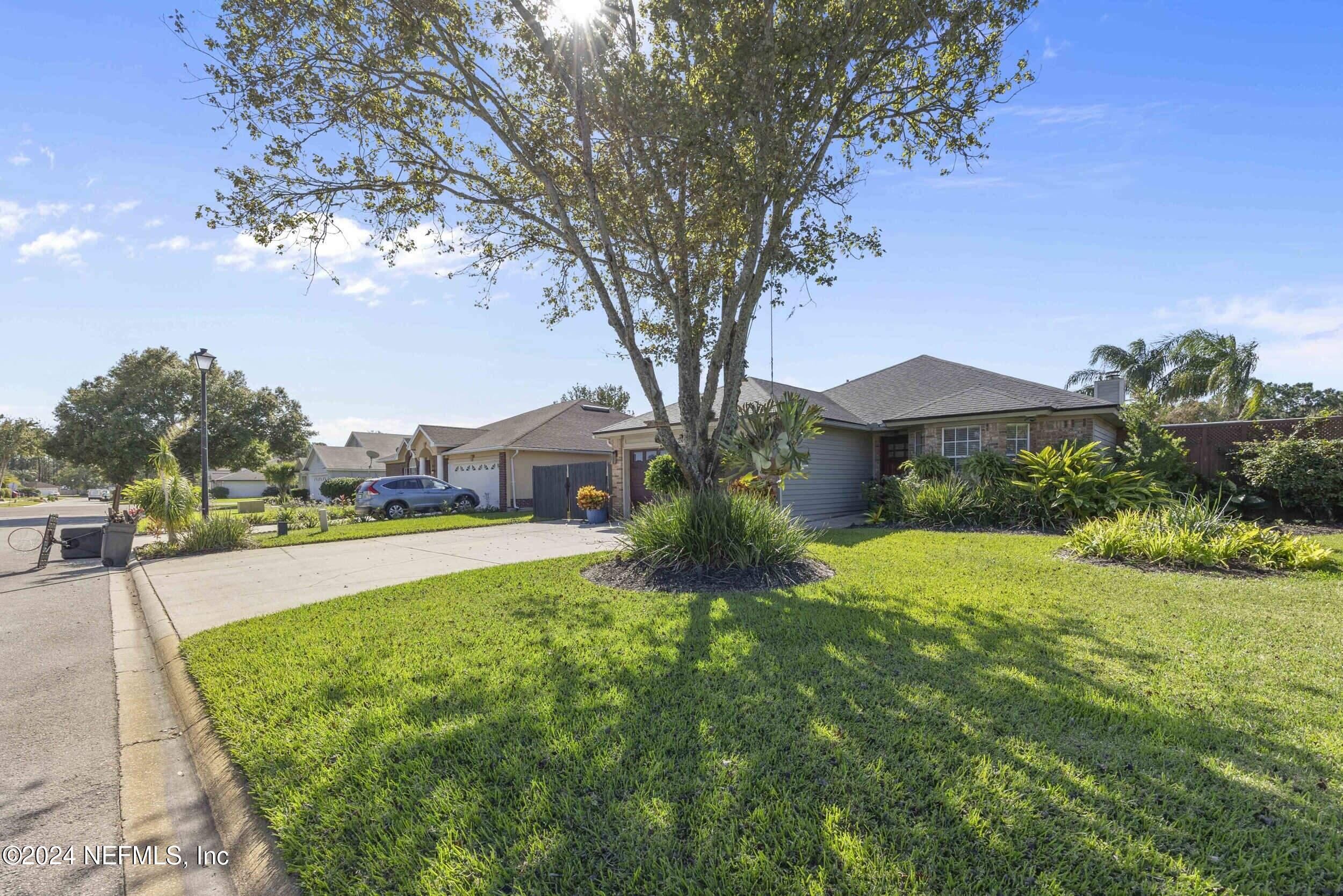 2444 TWIN SPRINGS Drive