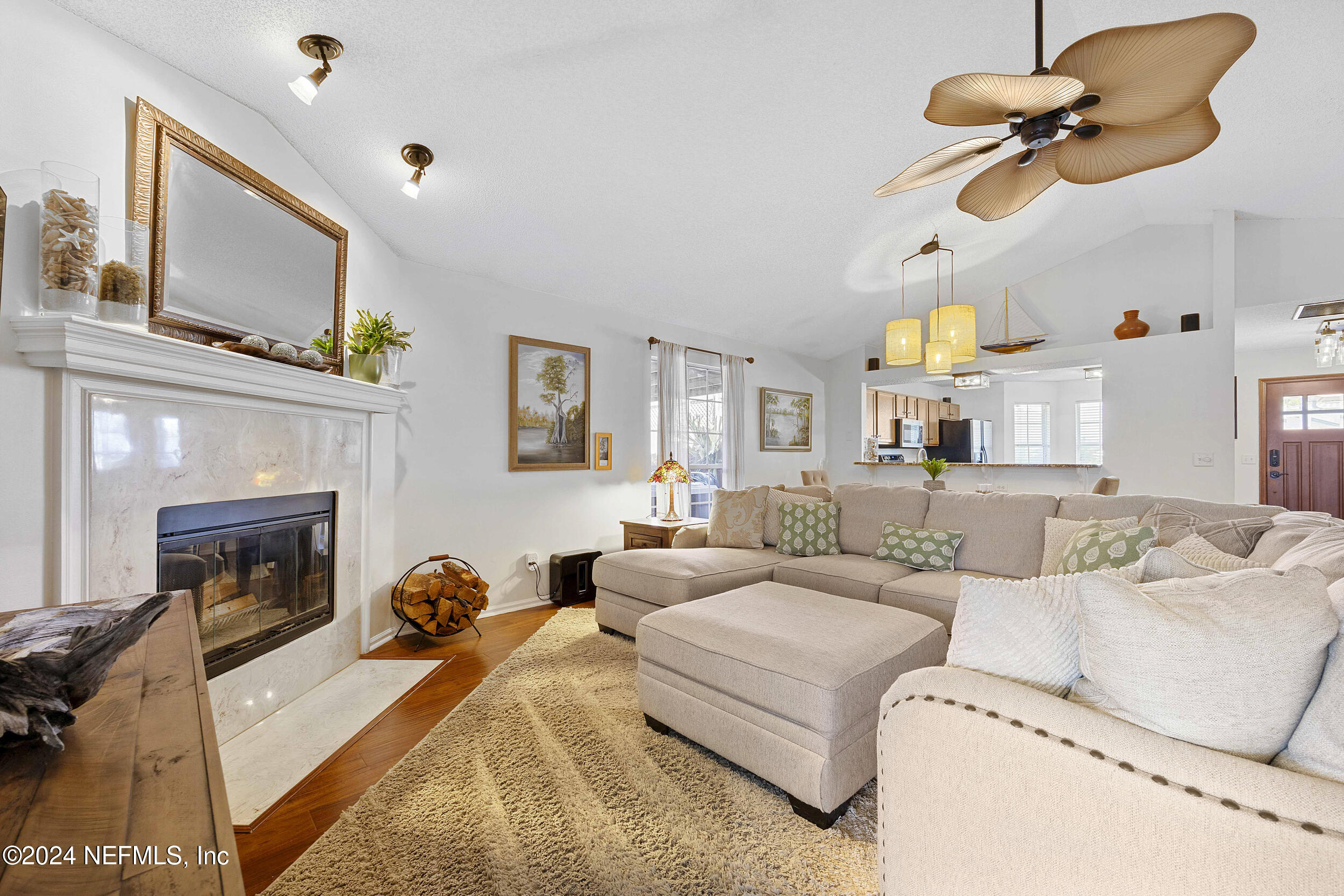 2444 TWIN SPRINGS Drive