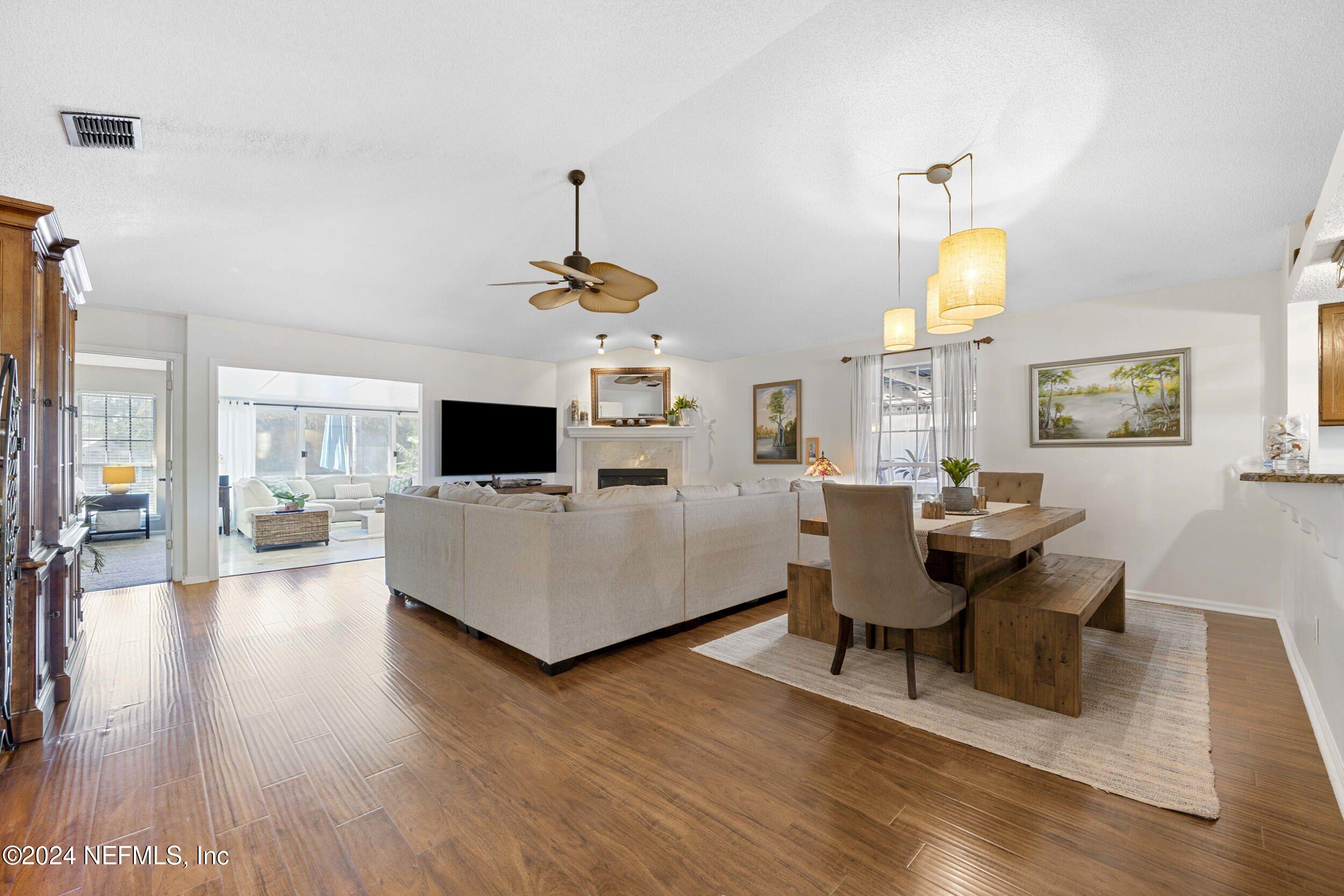 2444 TWIN SPRINGS Drive