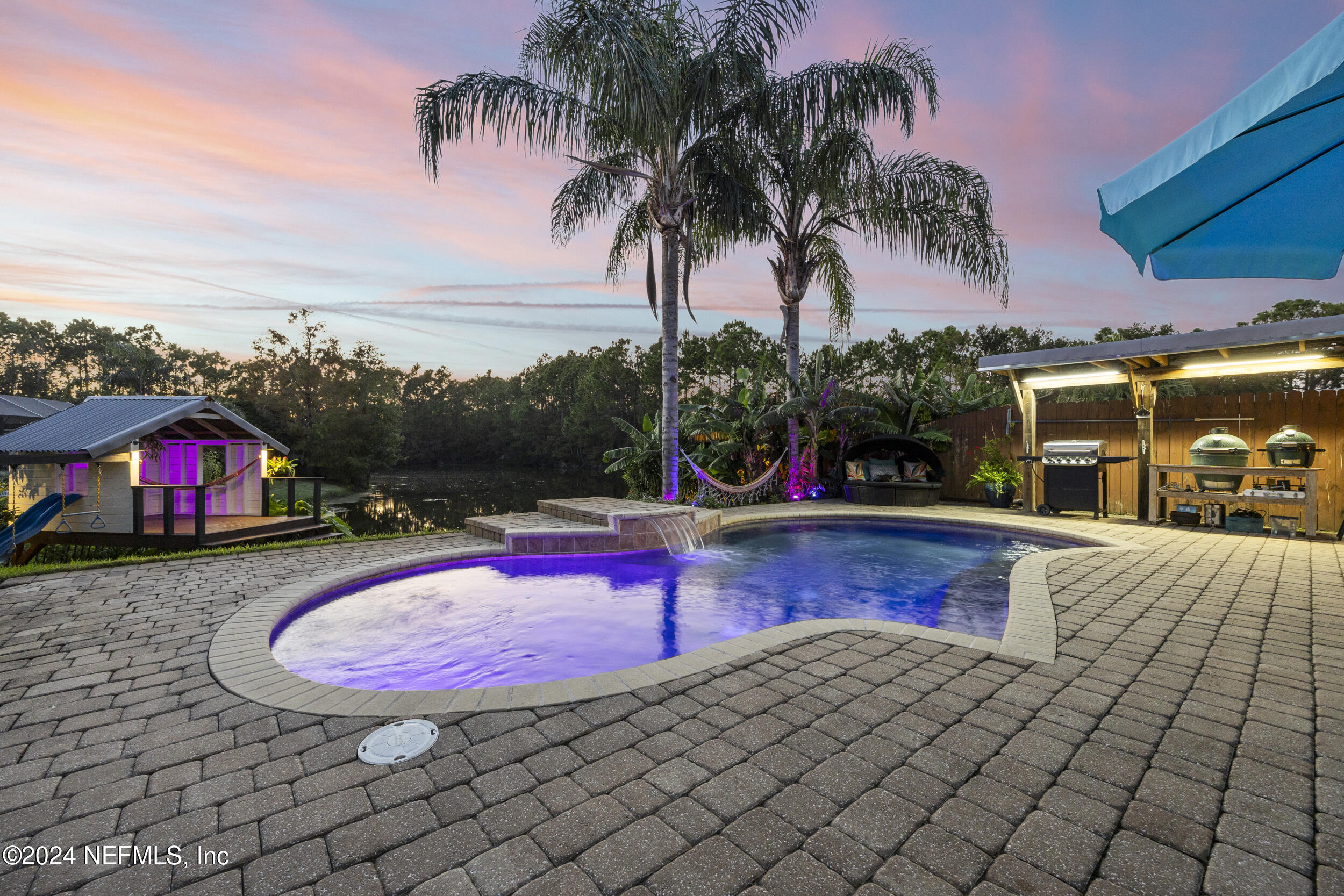 2444 TWIN SPRINGS Drive