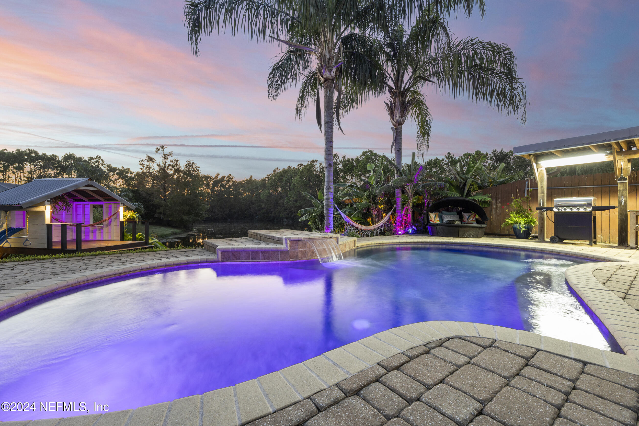 2444 TWIN SPRINGS Drive