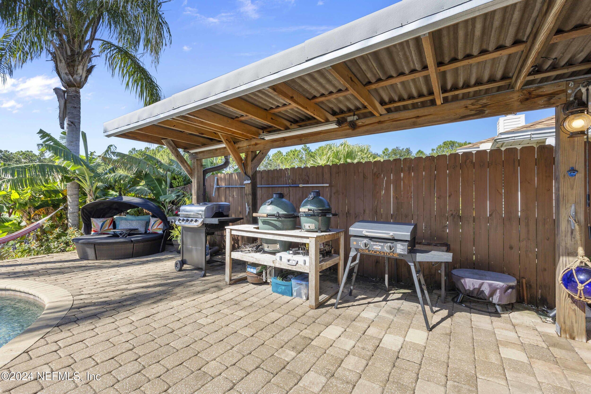 2444 TWIN SPRINGS Drive