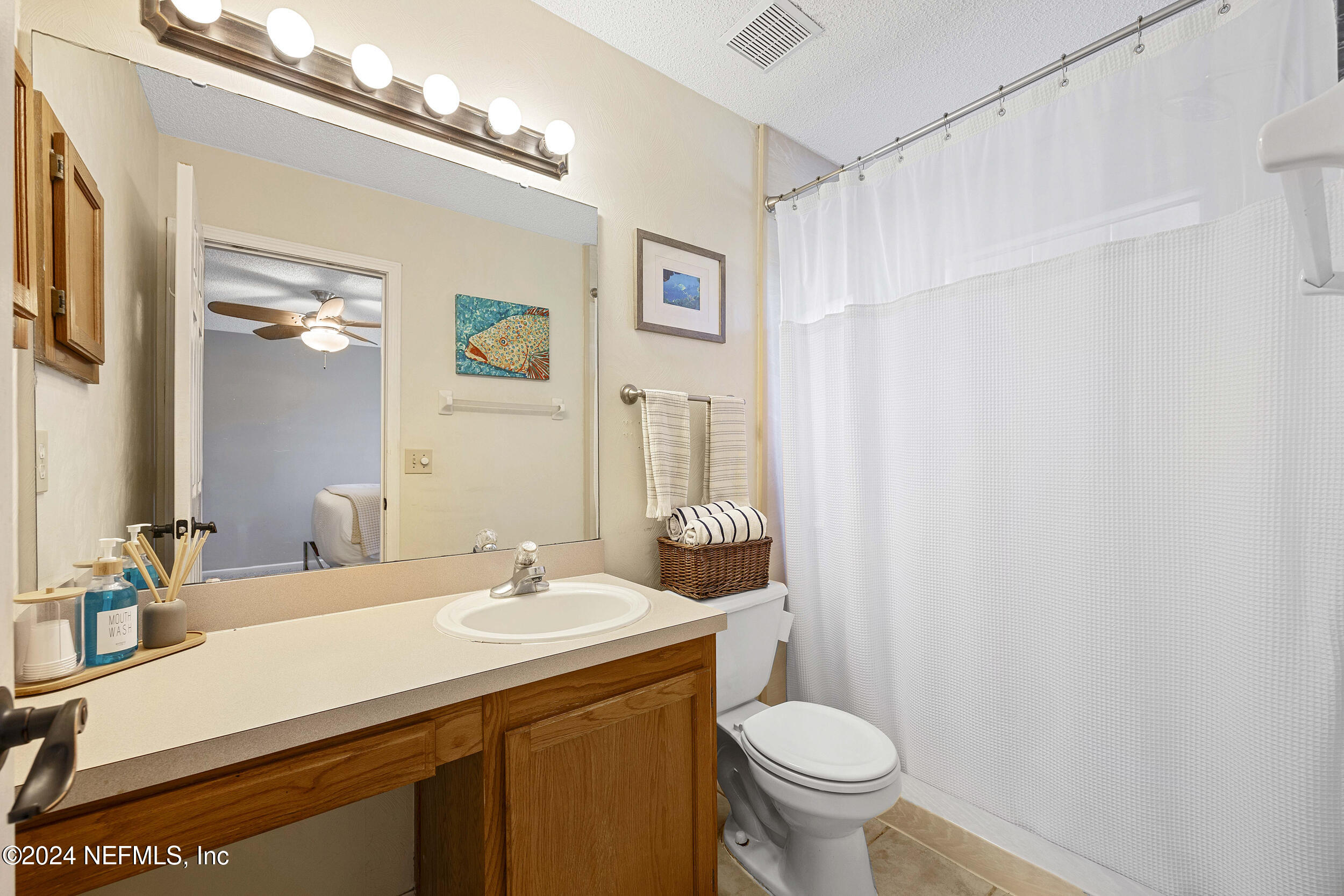 2444 TWIN SPRINGS Drive