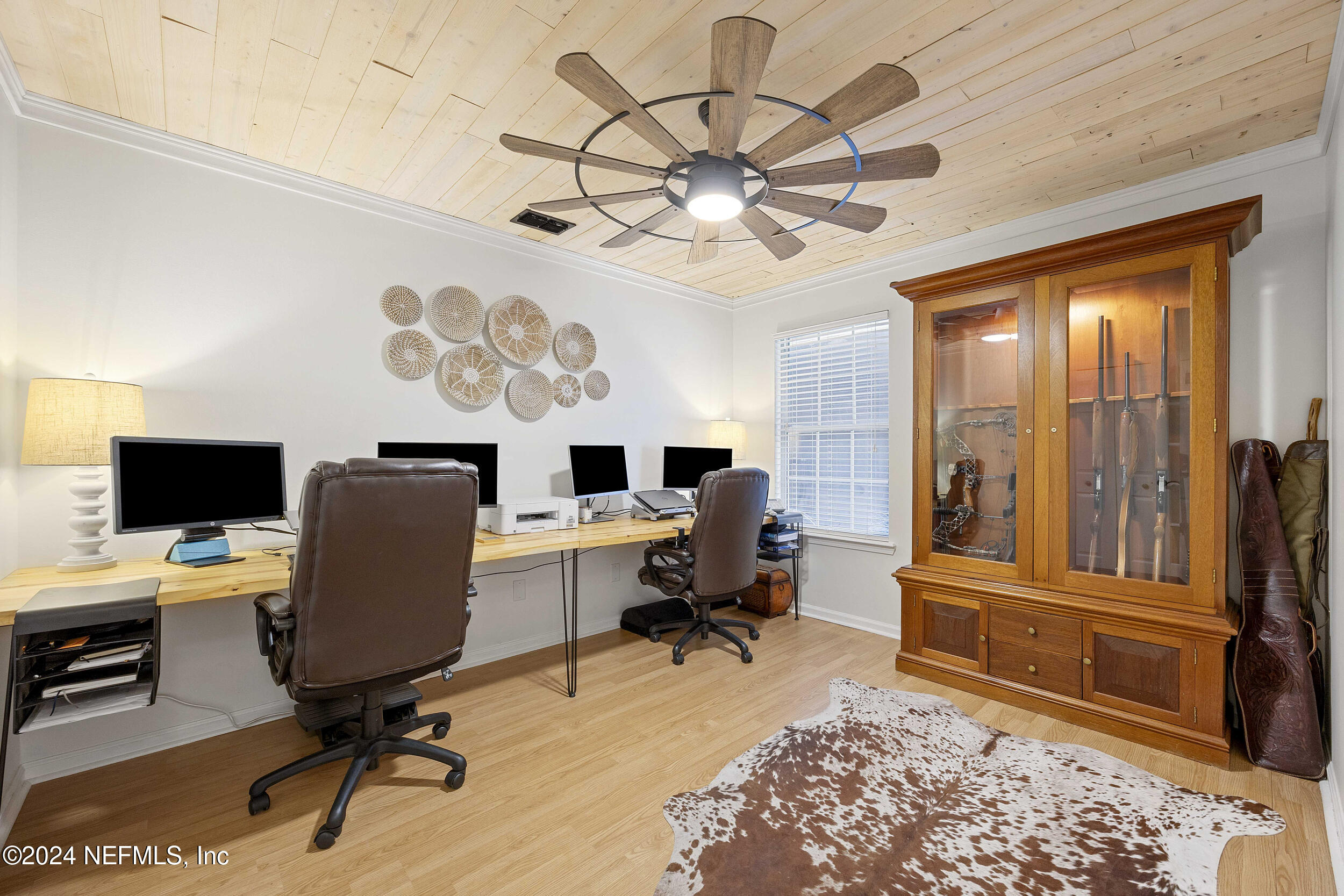 2444 TWIN SPRINGS Drive