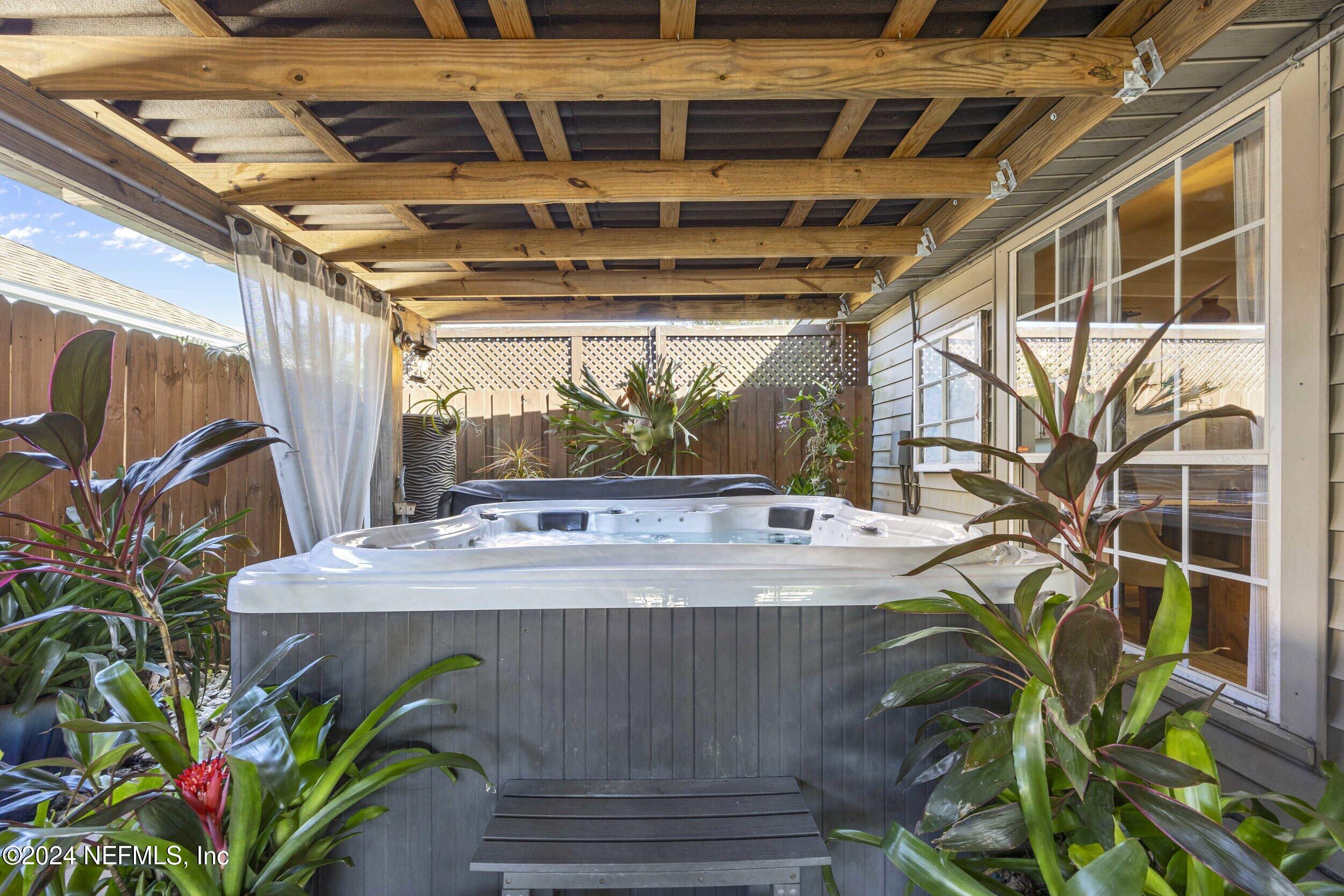 2444 TWIN SPRINGS Drive