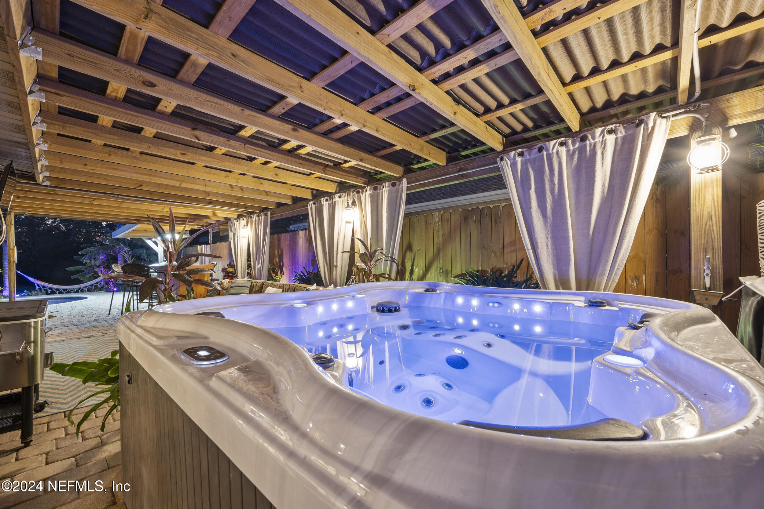 2444 TWIN SPRINGS Drive