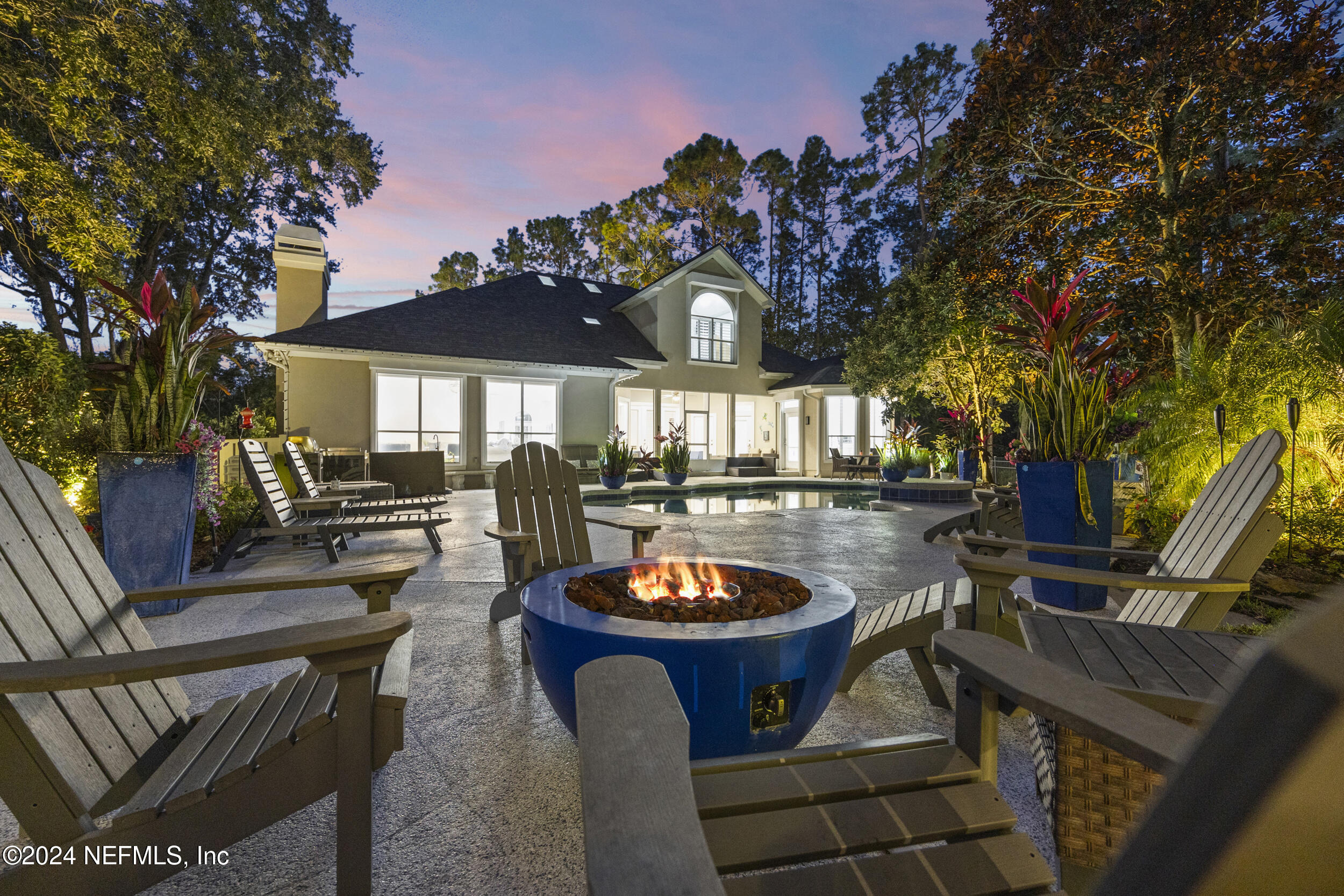 8200 SHADE TREE Court
