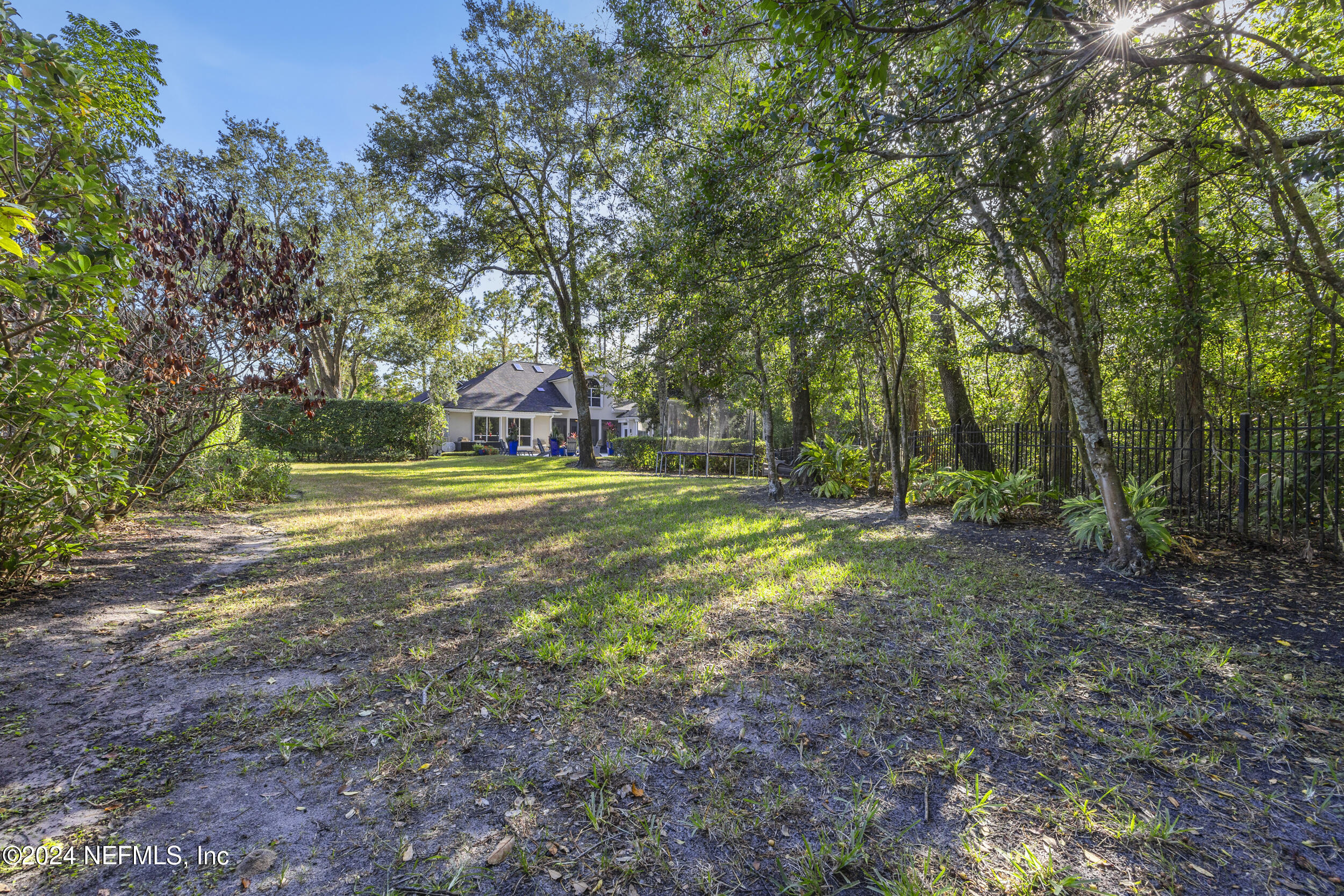 8200 SHADE TREE Court