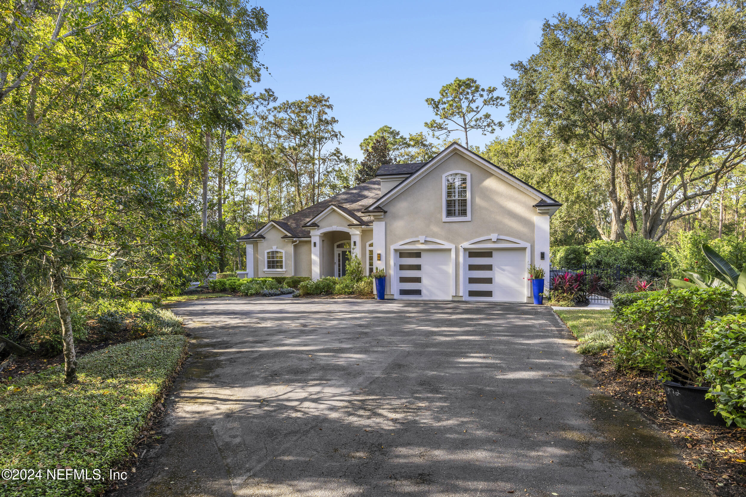 8200 SHADE TREE Court