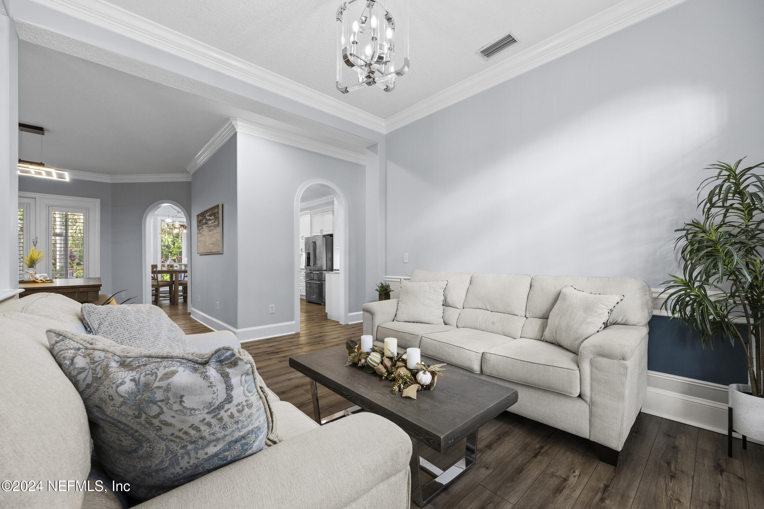 8200 SHADE TREE Court