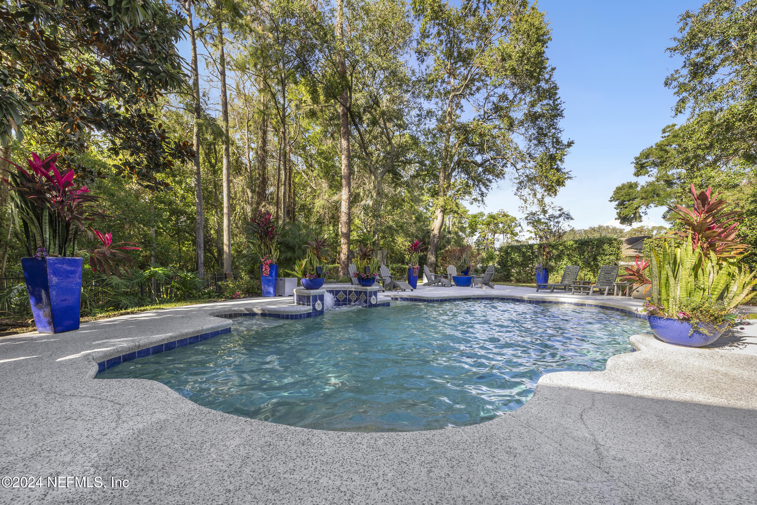 8200 SHADE TREE Court