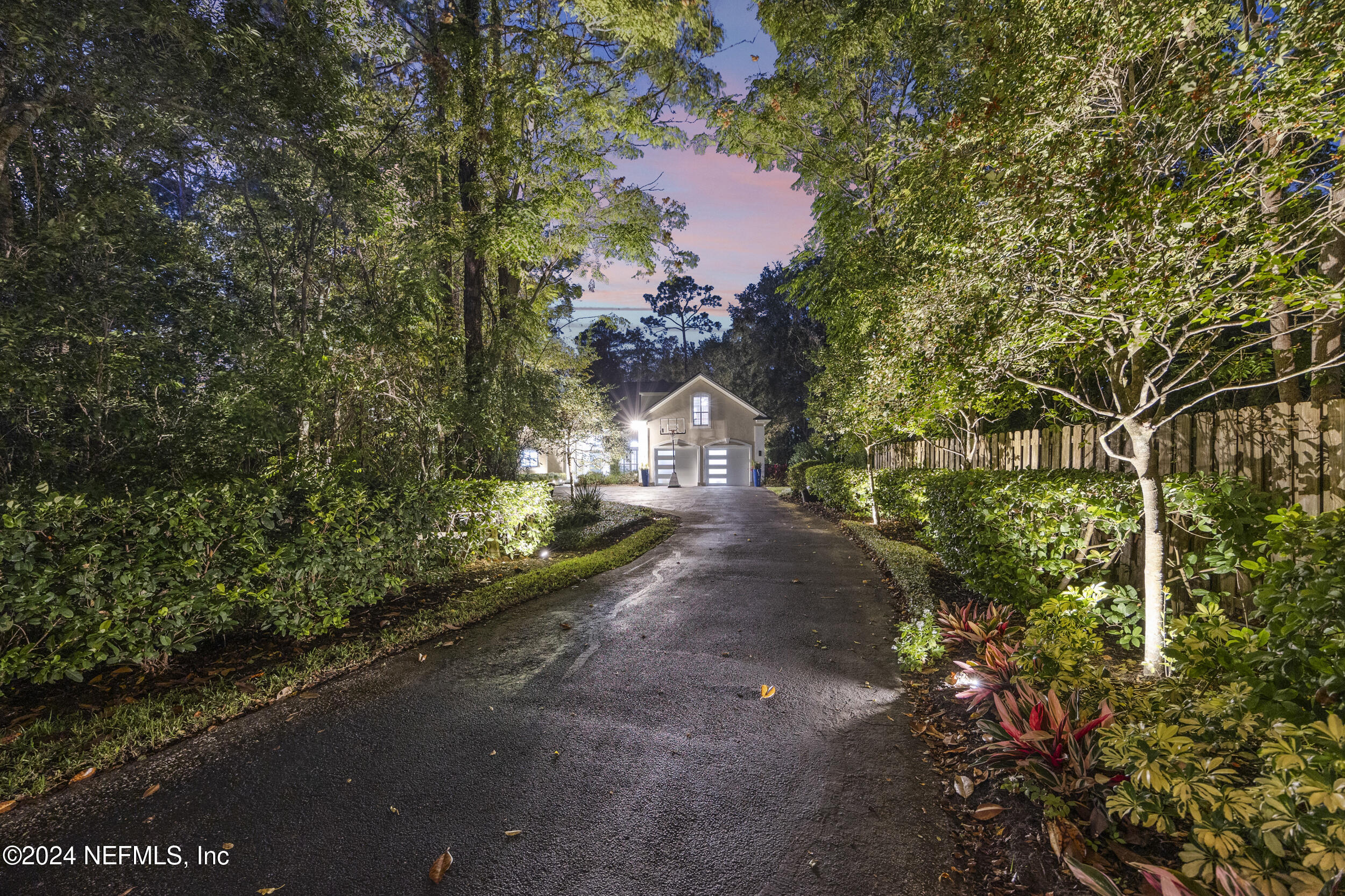 8200 SHADE TREE Court