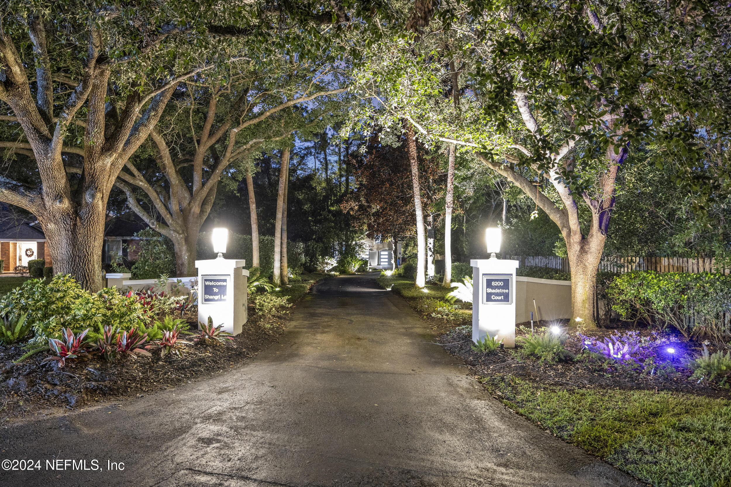 8200 SHADE TREE Court