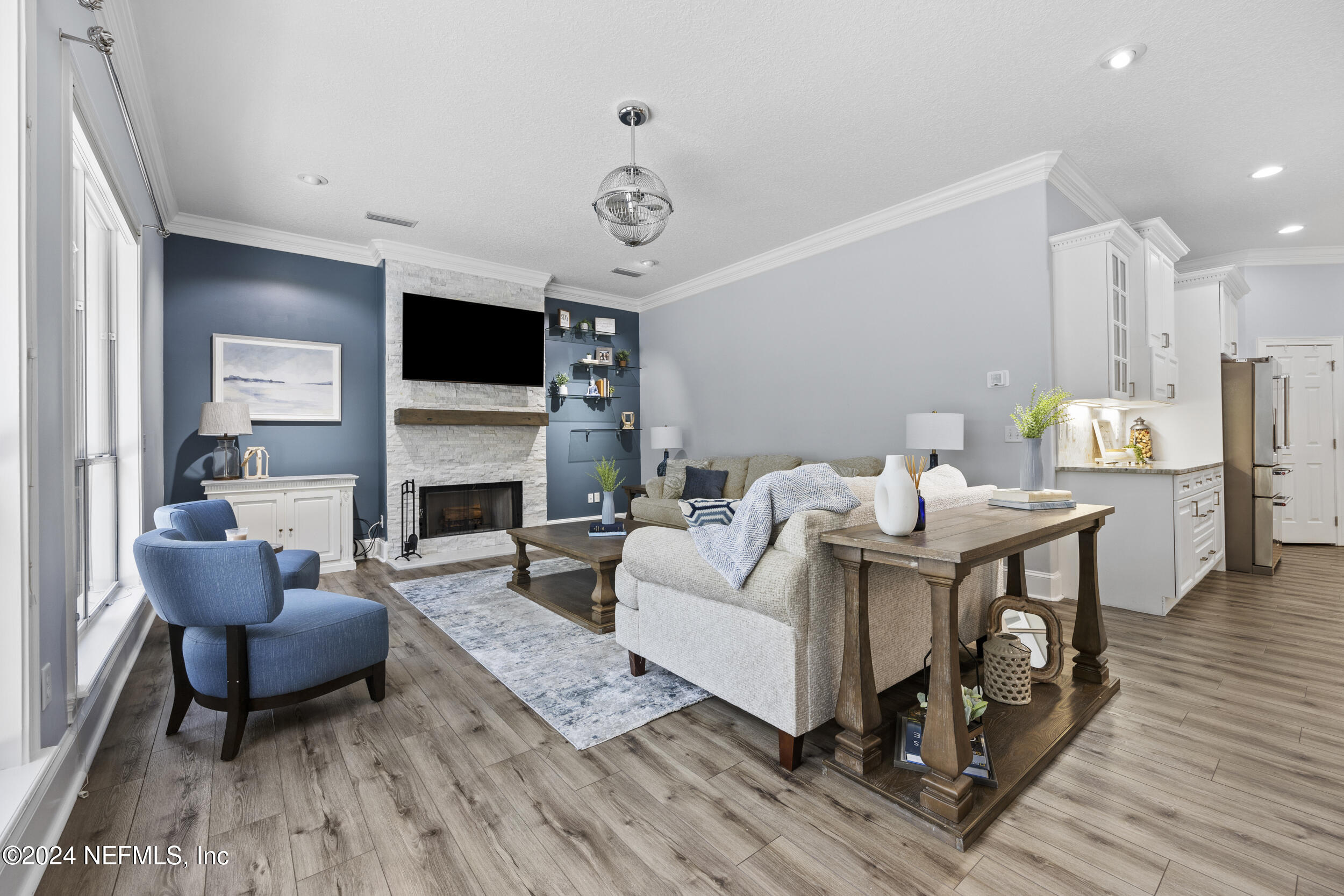 8200 SHADE TREE Court