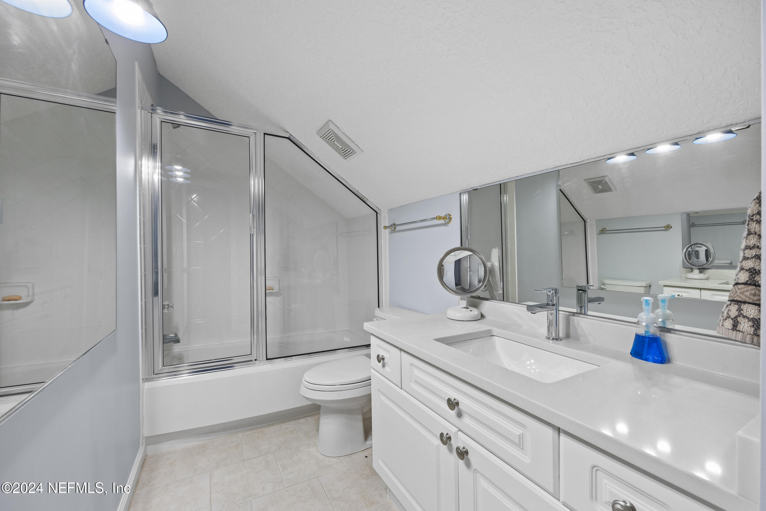 8200 SHADE TREE Court