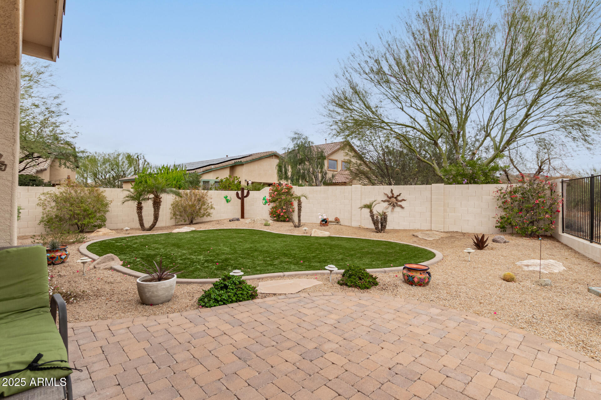 2212 W CALLE DE LAS ESTRELLA Street