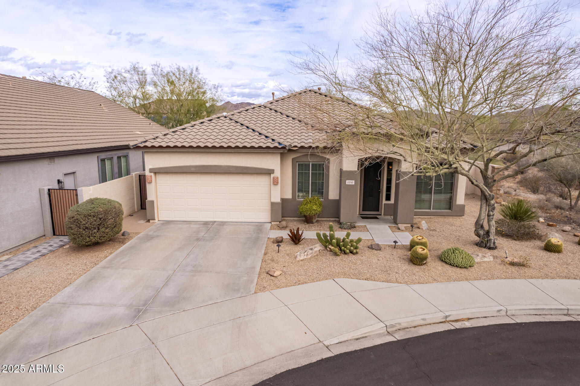 2212 W CALLE DE LAS ESTRELLA Street