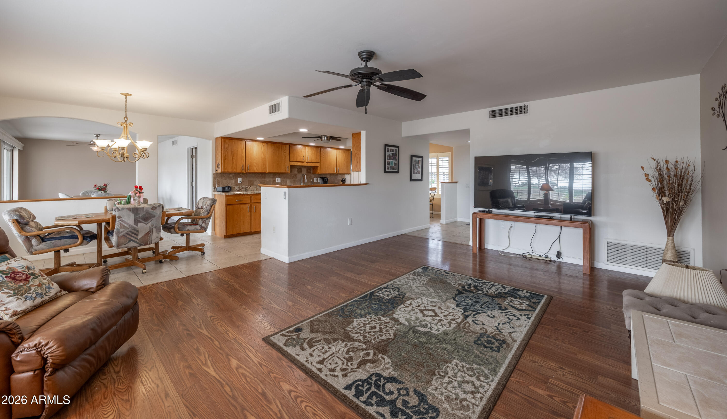 10821 W PINEAIRE Drive