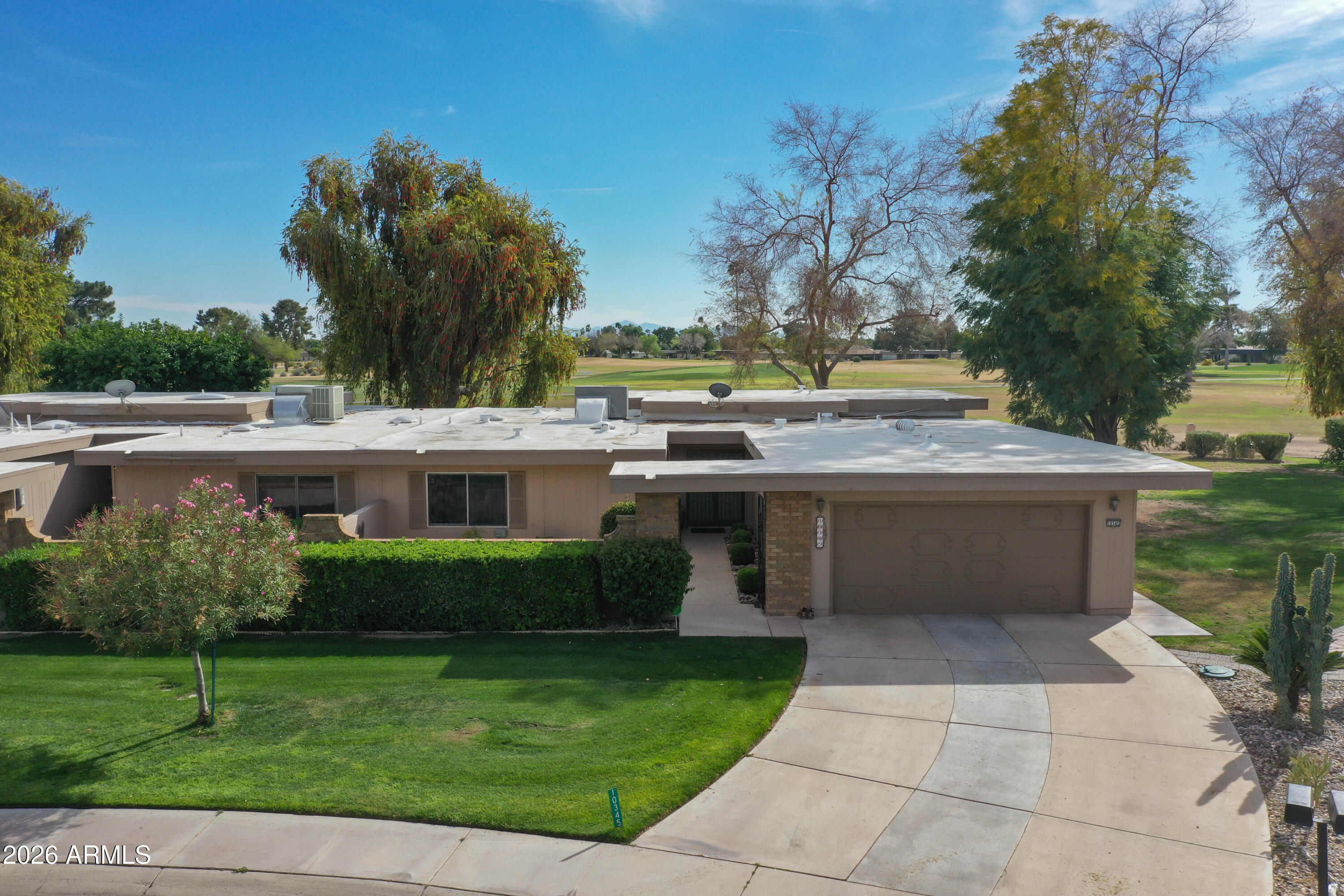 10345 W WILLOWBROOK Drive