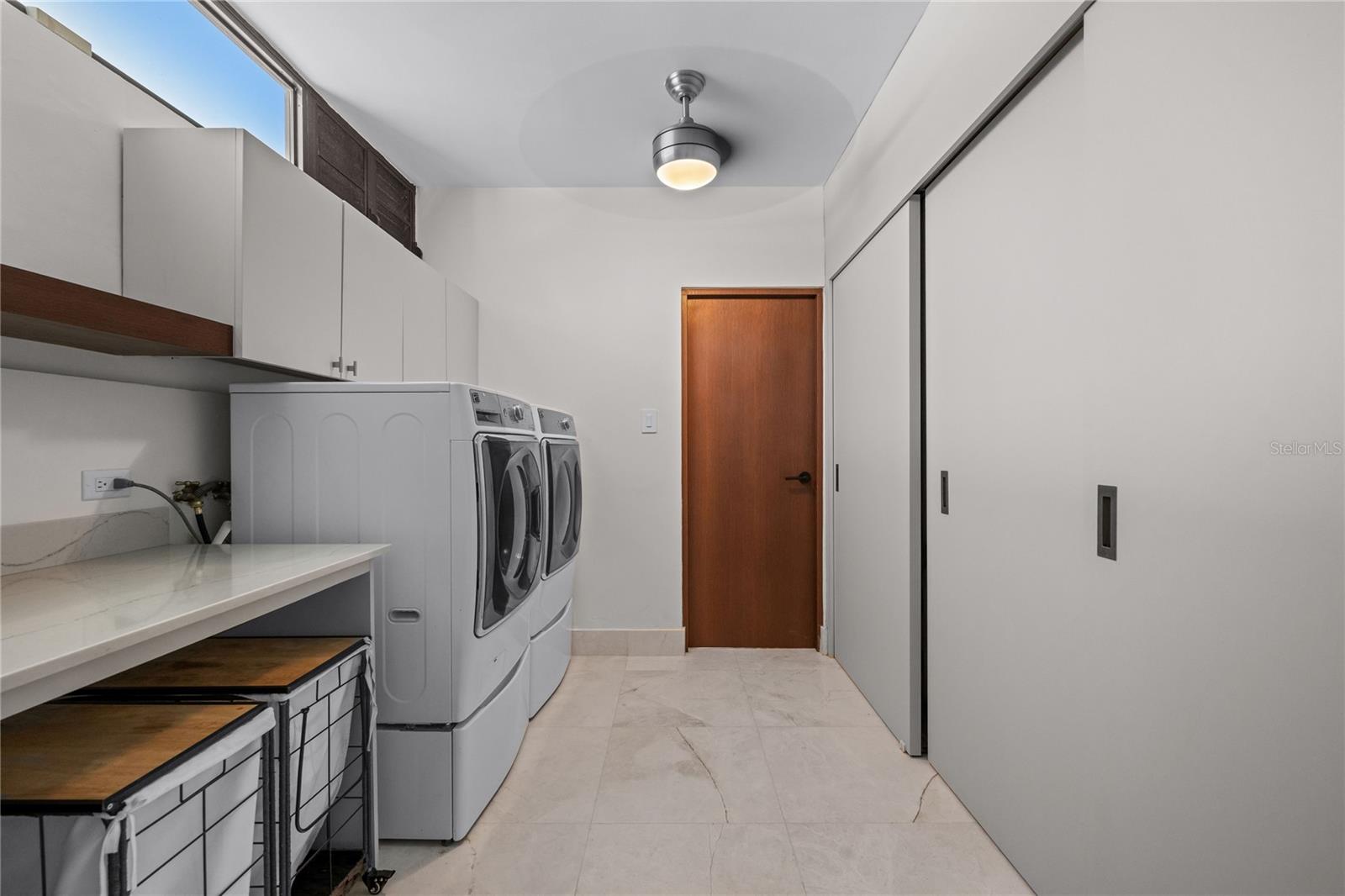 Z-6 MONTEBELLO, GARDEN HILLS SUR