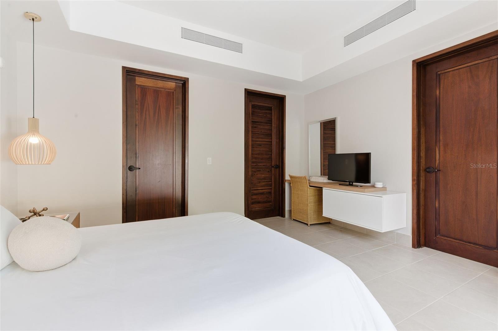 Building 8 LAS VERANDAS BAHIA BEACH #8371