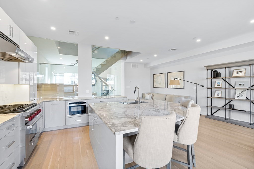 355 Congress St. Unit: PH1